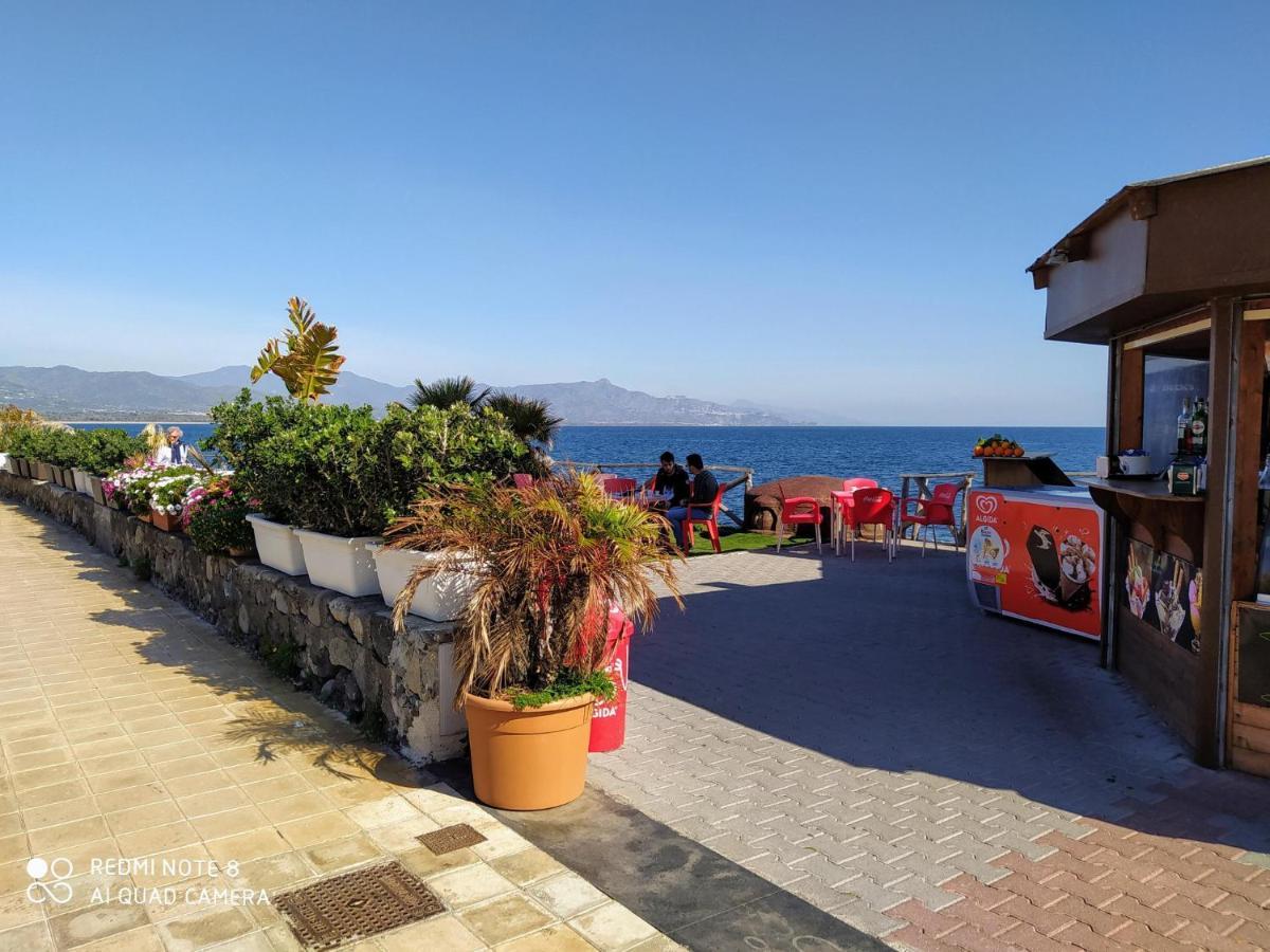 Casa Vacanze I Mori Маскали Екстериор снимка